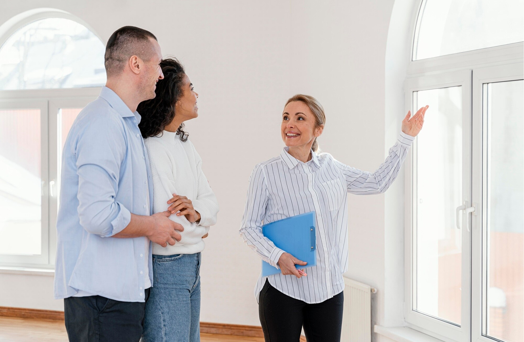 Medium shot couple buying new home 11